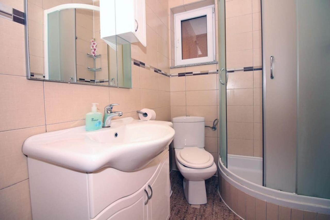 4 Bedroom Apartment In Tisno Ngoại thất bức ảnh